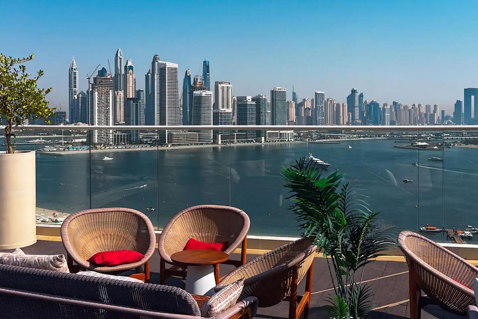 Seafront Escape Infinity Pool & Private * Dubai